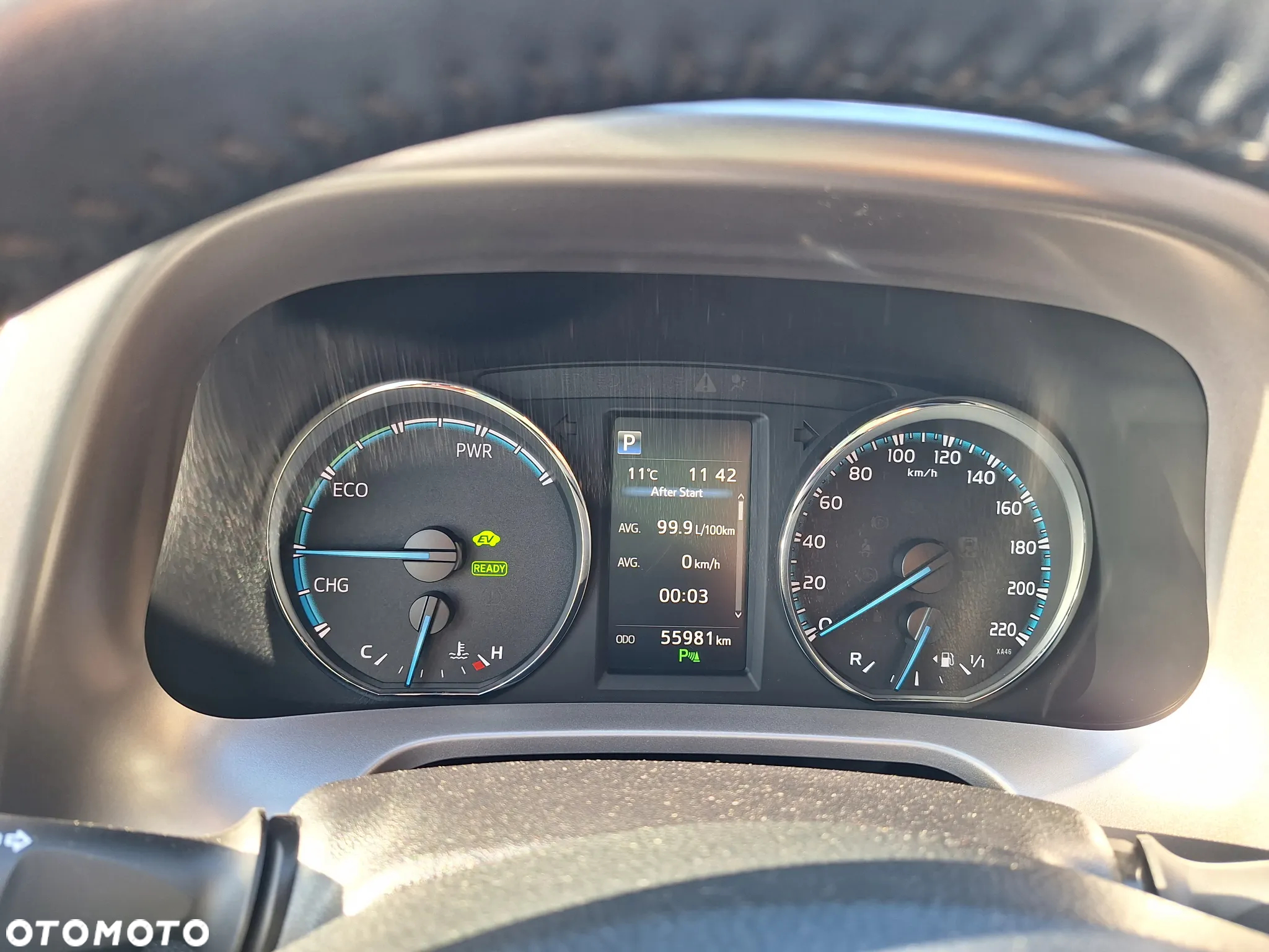 Toyota RAV4 - 8