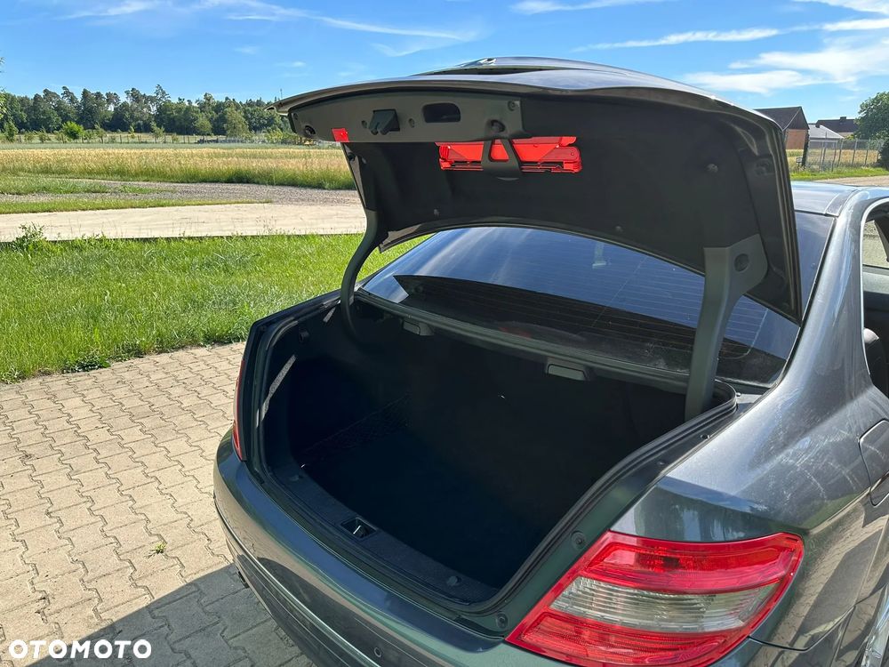 Mercedes-Benz Klasa C 180 Kompressor Avantgarde - 12
