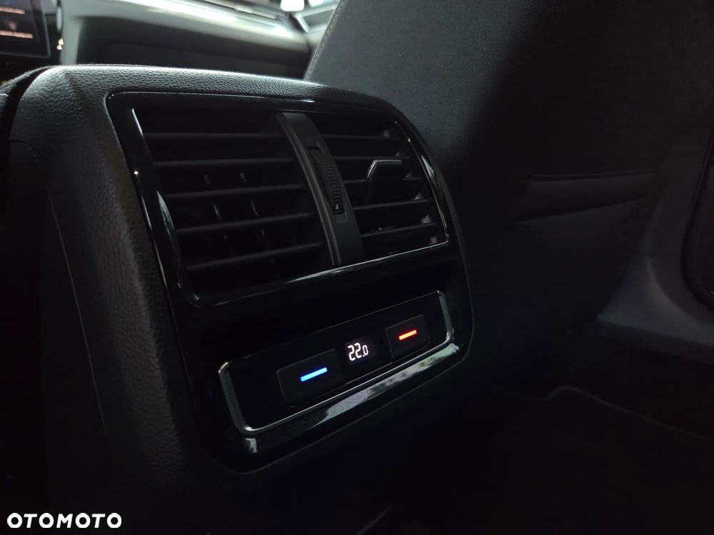 Volkswagen Passat 2.0 TDI EVO Business DSG - 26