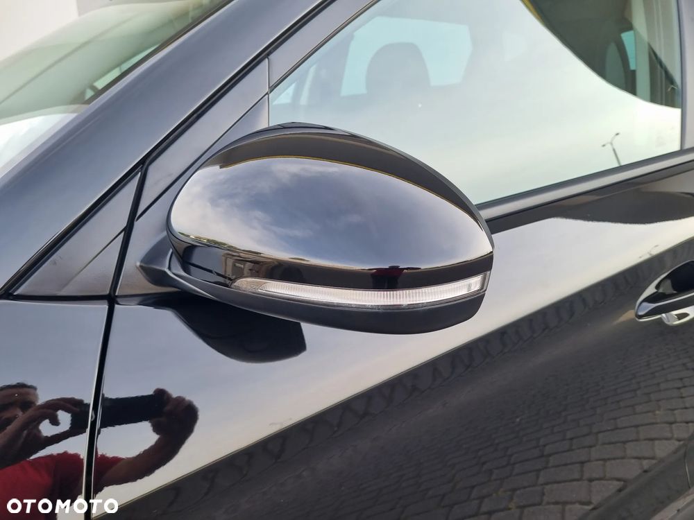 Hyundai Tucson blue 1.7 CRDi 2WD Intro Edition - 16
