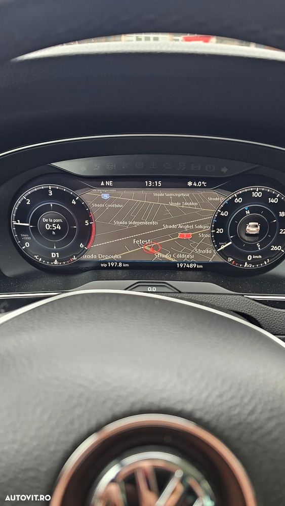 Volkswagen Passat 2.0 TDI DSG Comfortline - 1