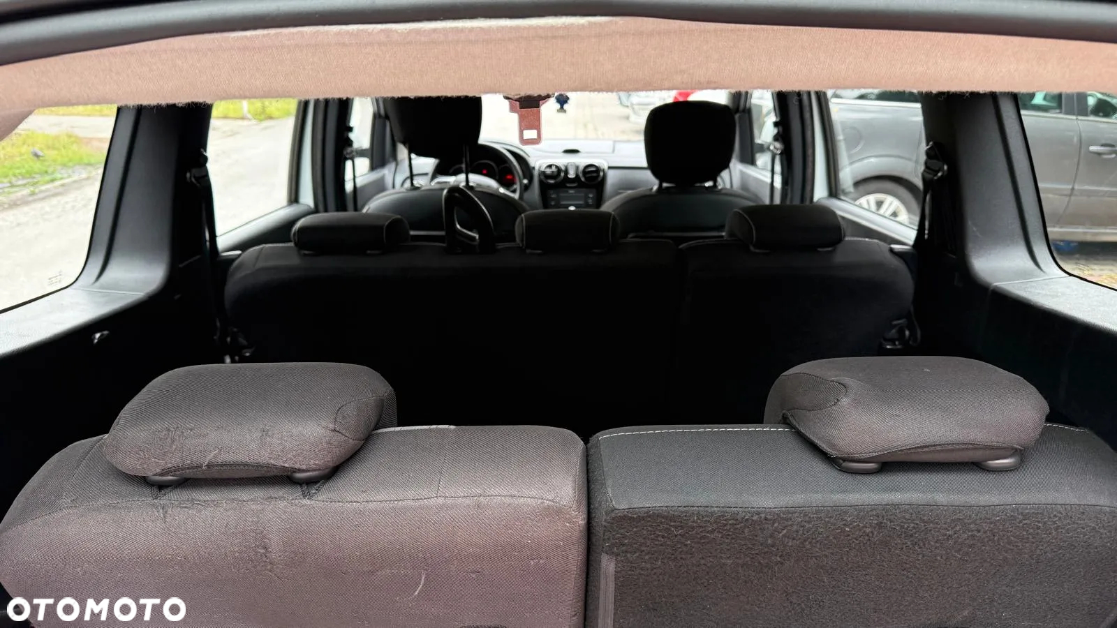 Dacia Lodgy 1.6 SCe Laureate S&S - 13