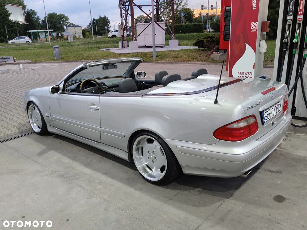 Mercedes-Benz CLK - 4