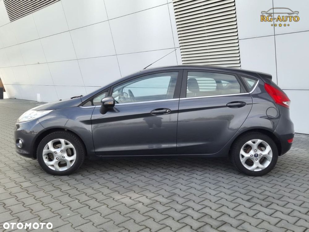 Ford Fiesta - 11