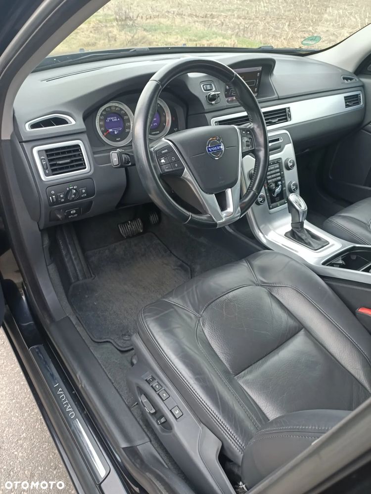 Volvo V70 D3 Geartronic Momentum - 21