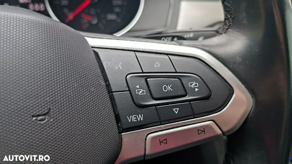 Volkswagen Passat 2.0 TDI DSG Trendline - 19