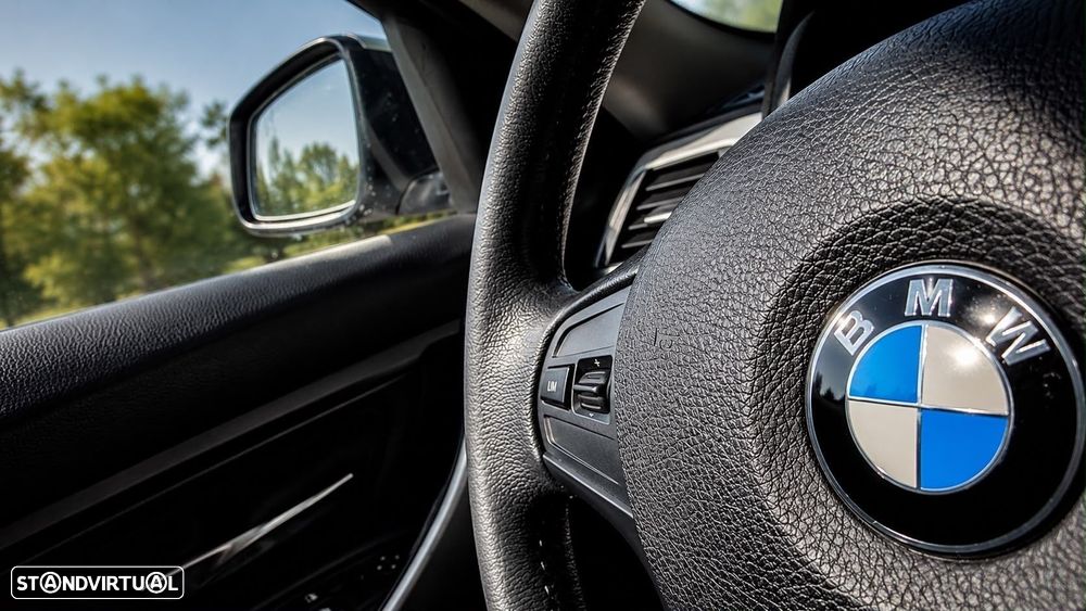 BMW 318 d Aut. Advantage - 12