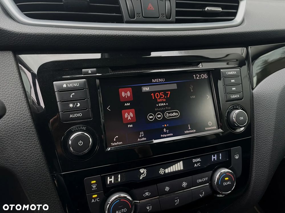 Nissan Qashqai 1.3 DIG-T N-Connecta EU6d - 26