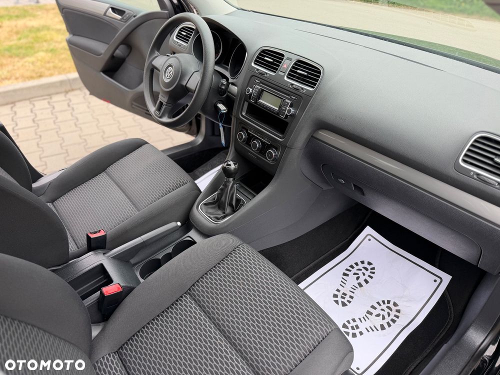 Volkswagen Golf 1.4 MATCH - 28