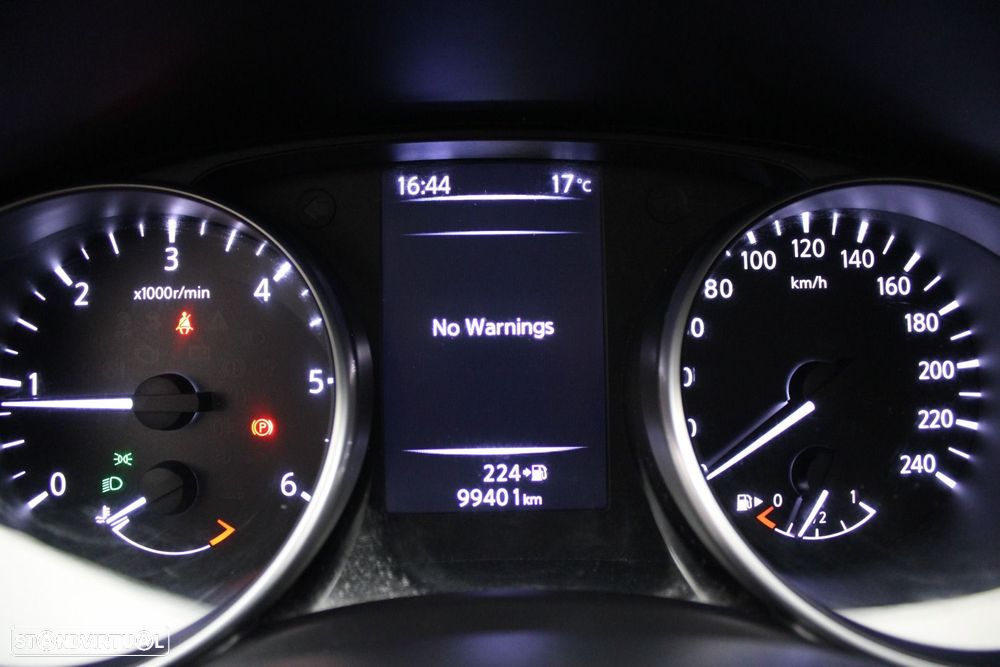 Nissan Qashqai 1.5 dCi N-Connecta - 31