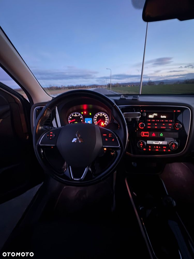 Mitsubishi Outlander 2.0 City Style 2WD - 13