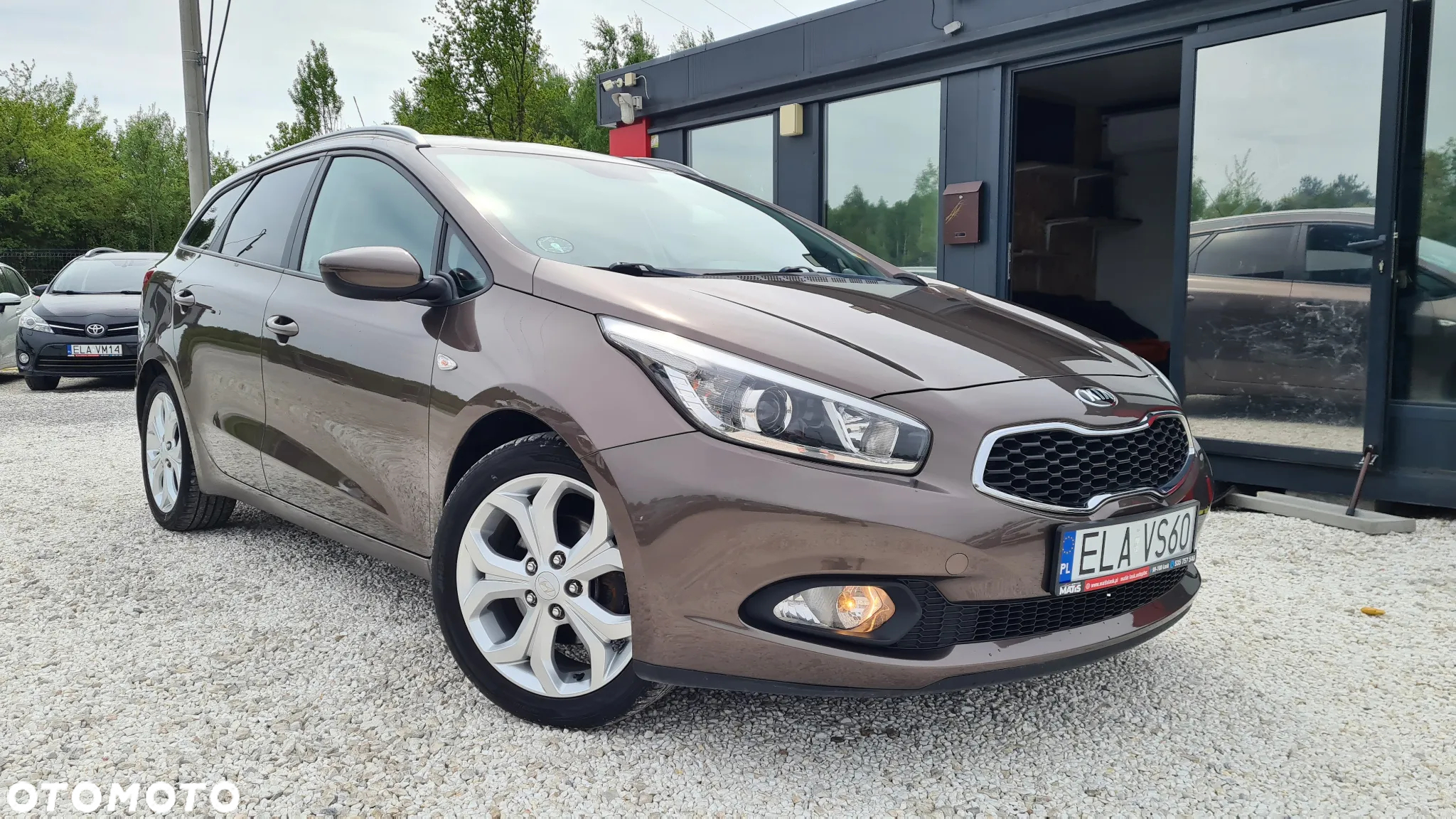 Kia Ceed - 10