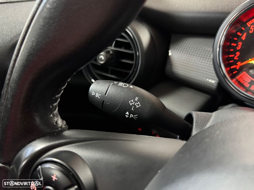 MINI 3 Portas Cooper D Metropolitan - 23