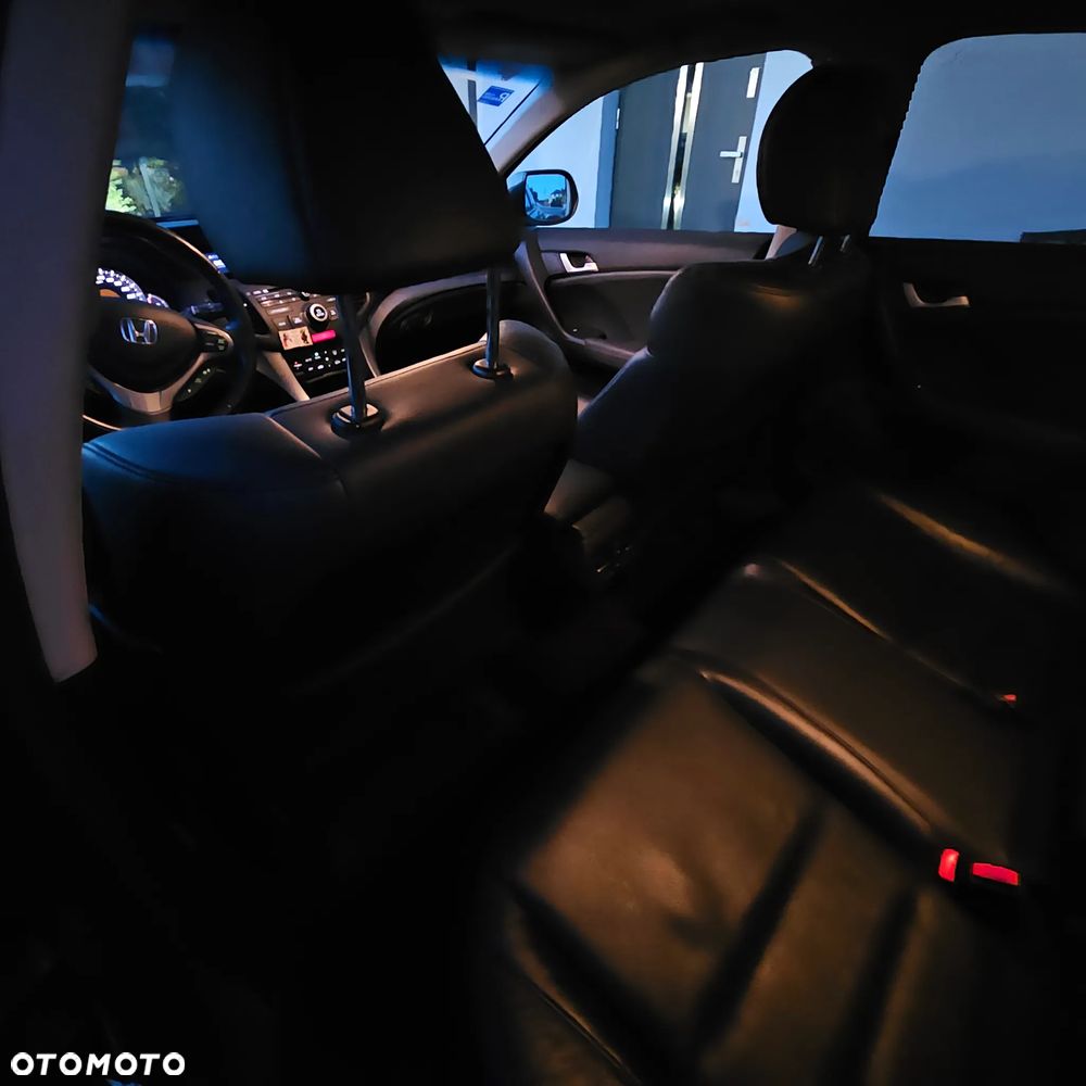 Honda Accord 2.0 Executive - 16