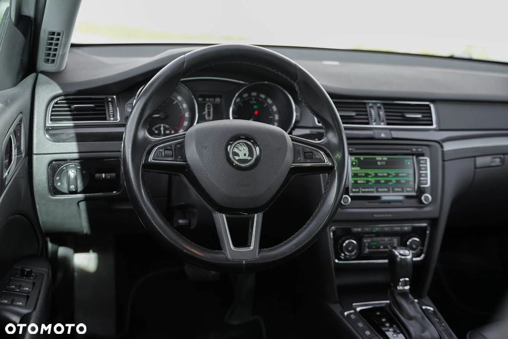 Skoda Superb 2.0 TDI Platinum Outdoor DSG - 18