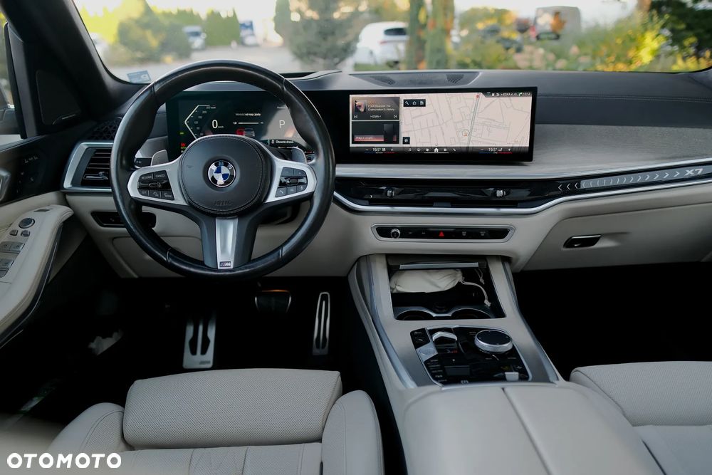 BMW X7 M50d sport - 9