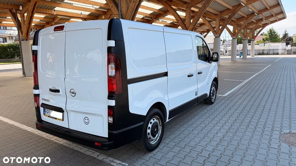 Opel Vivaro Trafic - 6