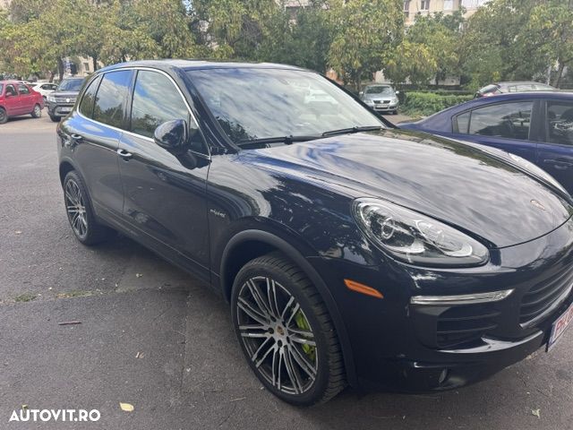 Porsche Cayenne - 1
