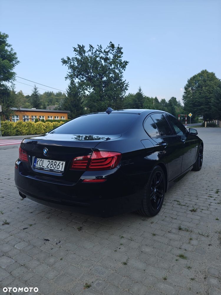 BMW Seria 5 525d - 14