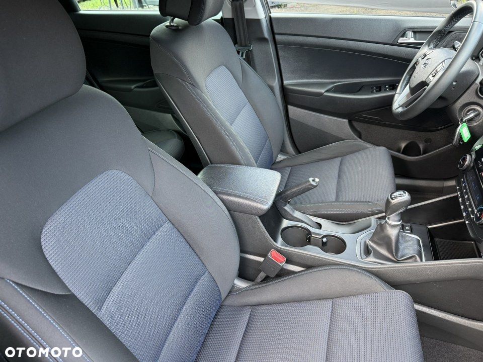 Hyundai Tucson 1.6 GDI BlueDrive Design 2WD - 31