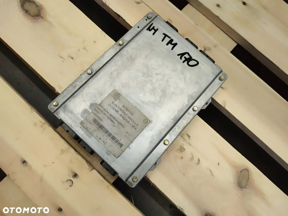 Sterownik ECU 87304732 NEW HOLLAND TM 175 - 9