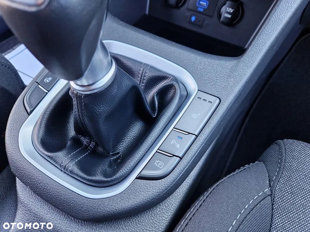 Hyundai i30 1.5 Intro - 29