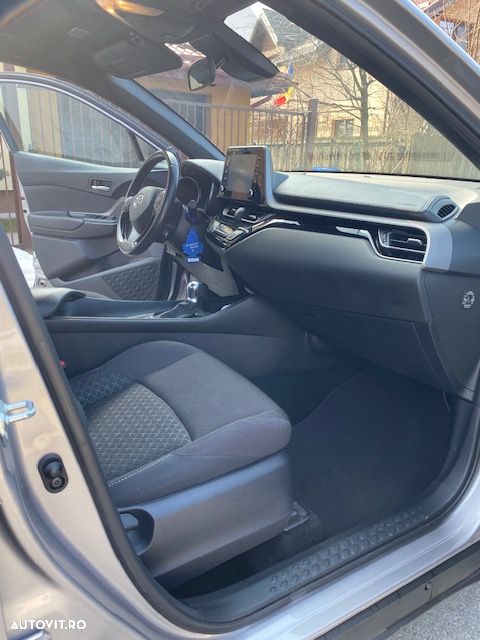 Toyota C-HR 1.8 HSD 122 CP 4x2 CVT C-lassy - 4