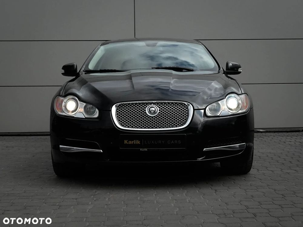 Jaguar XF - 10