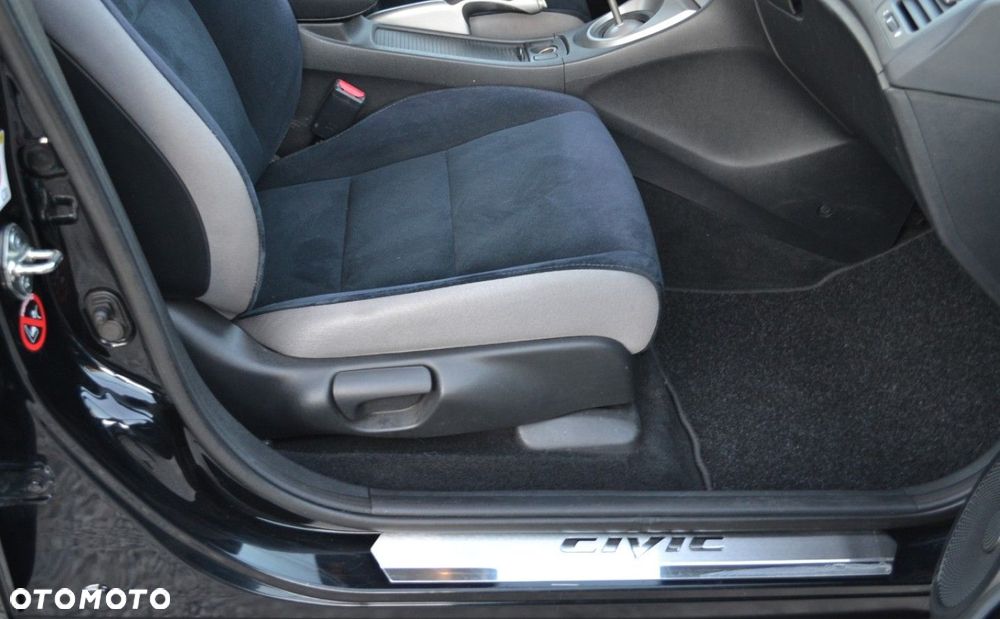 Honda Civic 1.8i-VTEC Sport - 32