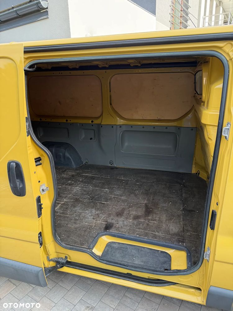 Renault trafic - 13