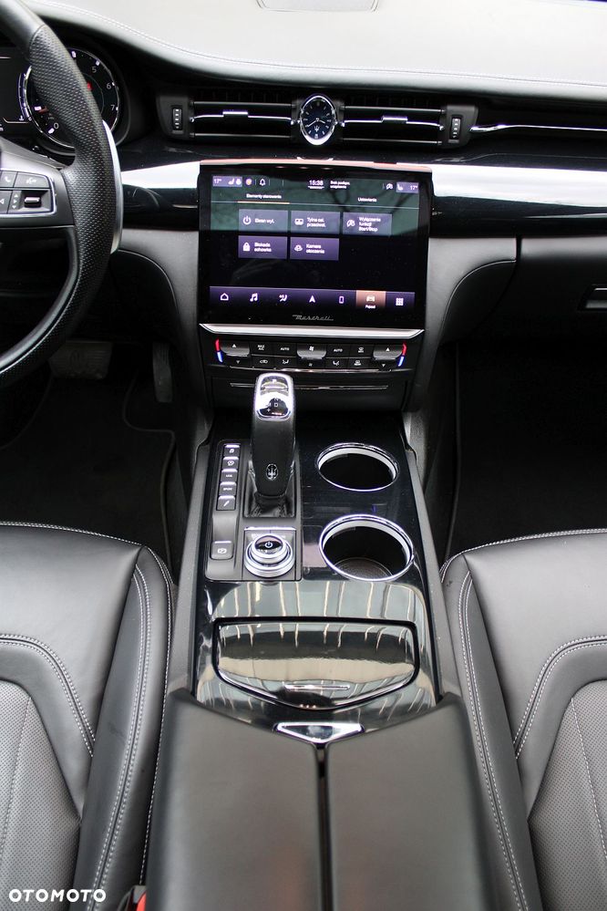 Maserati Quattroporte Modena - 20