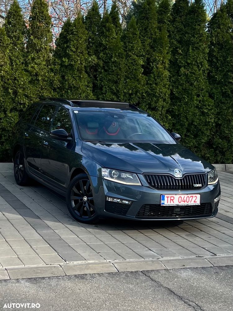 Skoda Octavia Combi 2.0 TDI 4x4 DSG RS - 8