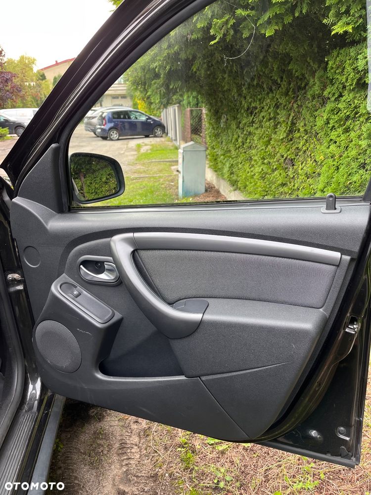 Dacia Duster 1.6 SCe Laureate S&S - 7