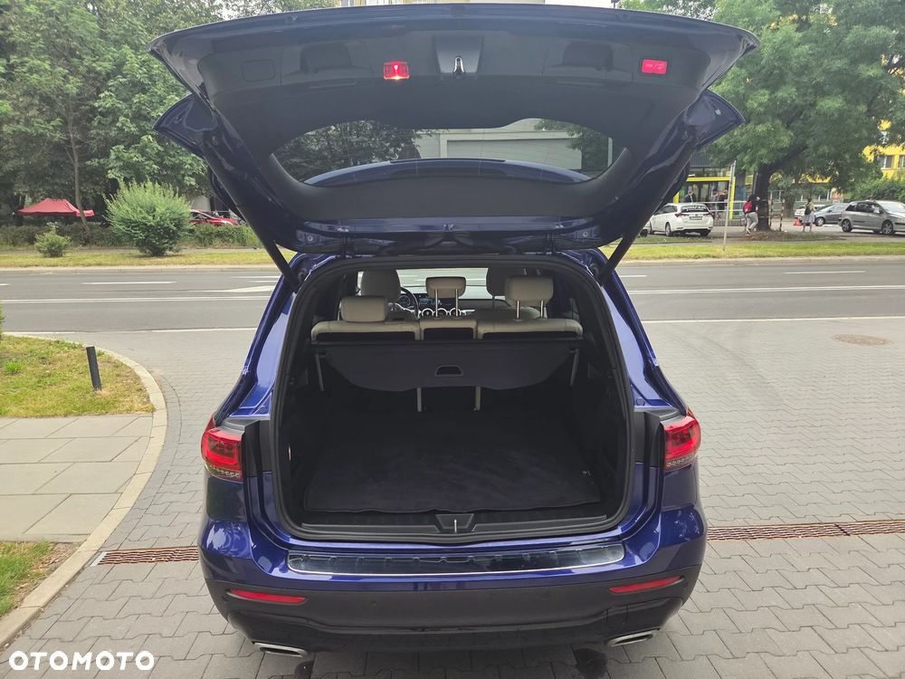 Mercedes-Benz GLB 250 4-Matic 8G-DCT - 28