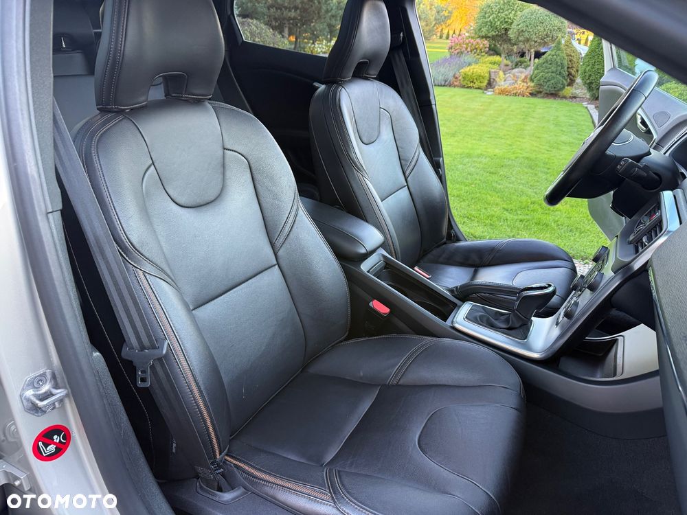 Volvo V40 Cross Country T5 AWD Geartronic Summum - 26