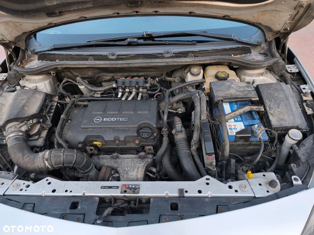 Opel Astra 1.4 T Sport - 21