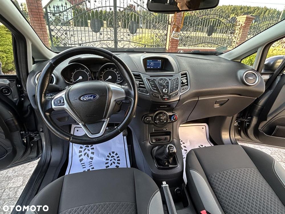 Ford Fiesta - 38