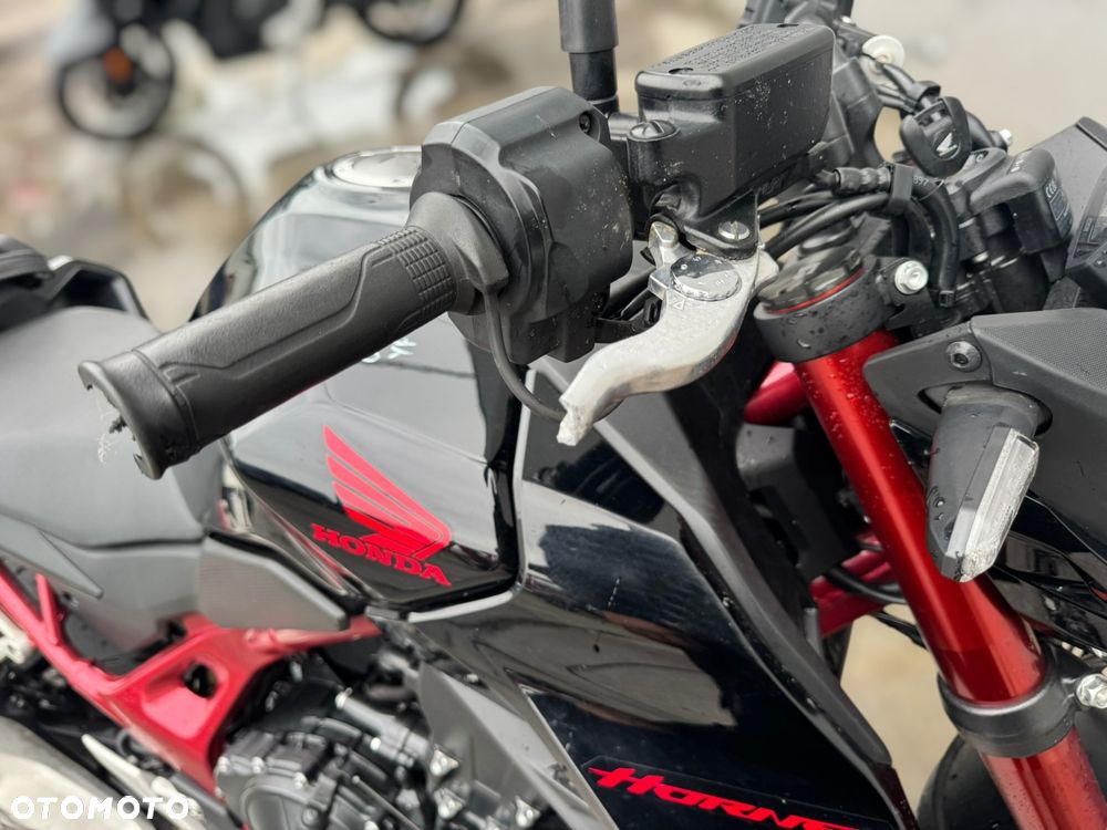 Honda Hornet - 11