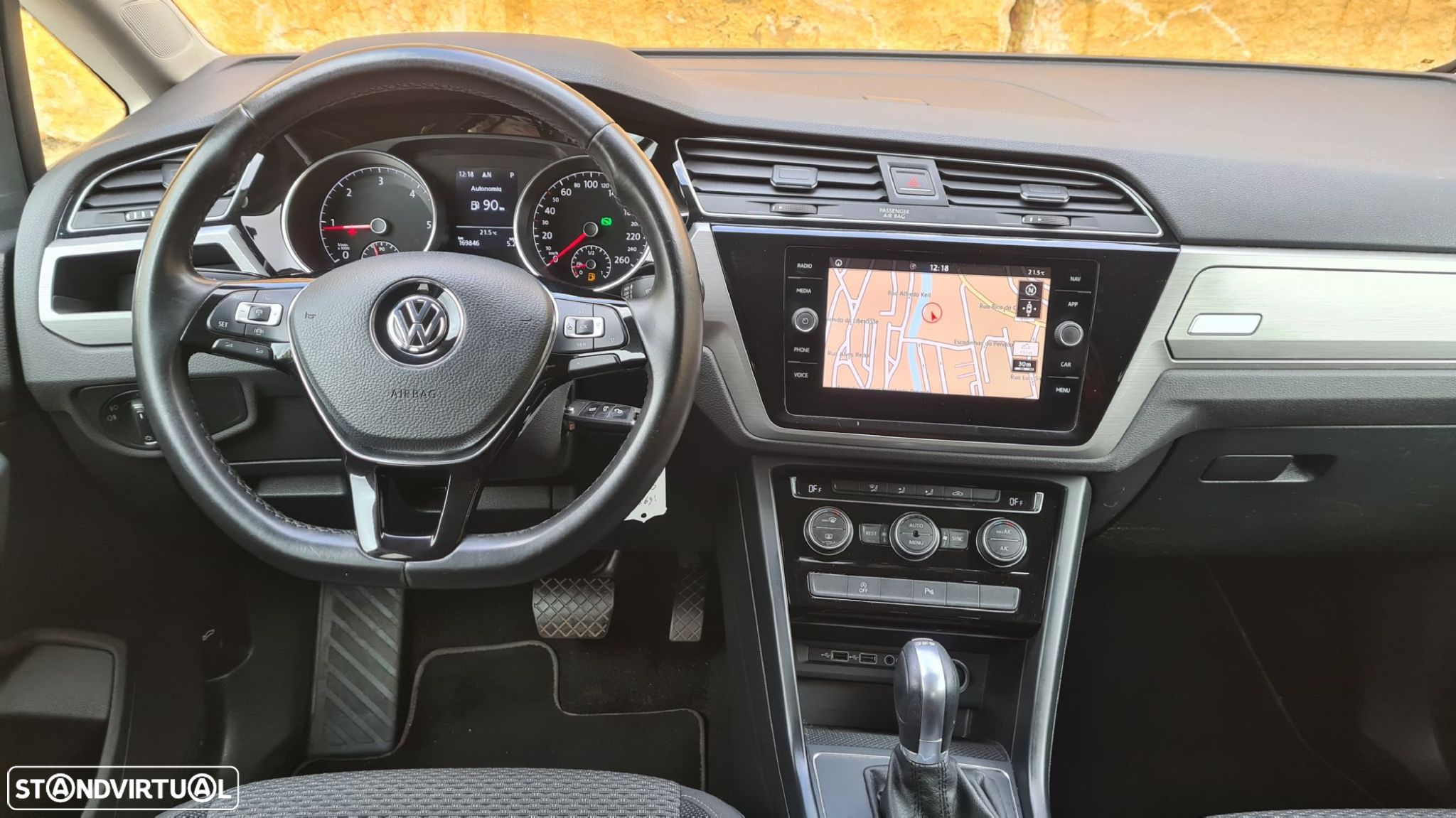 VW Touran 1.6 TDI Confortline DSG - 12