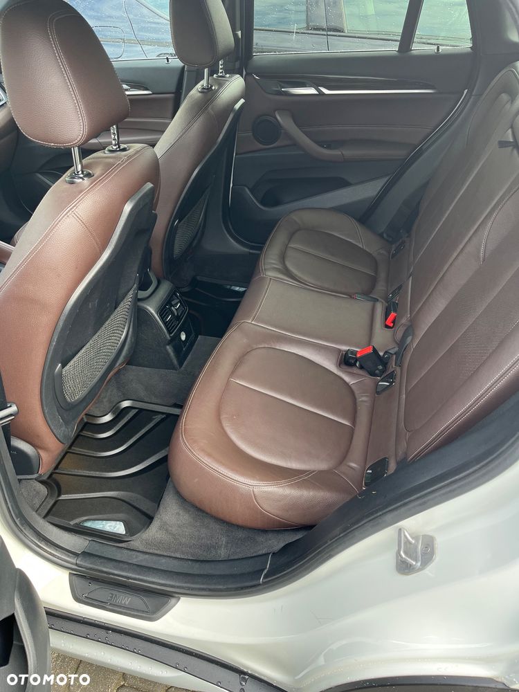 BMW X1 xDrive28i xLine - 13