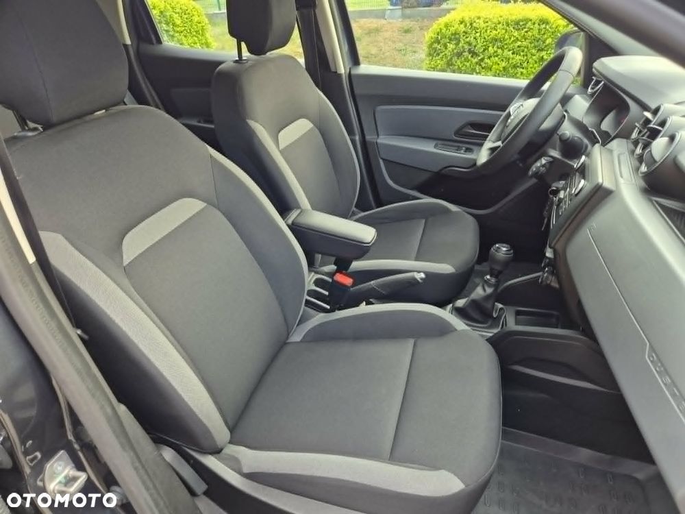 Dacia Duster TCe 130 2WD GPF Celebration - 16