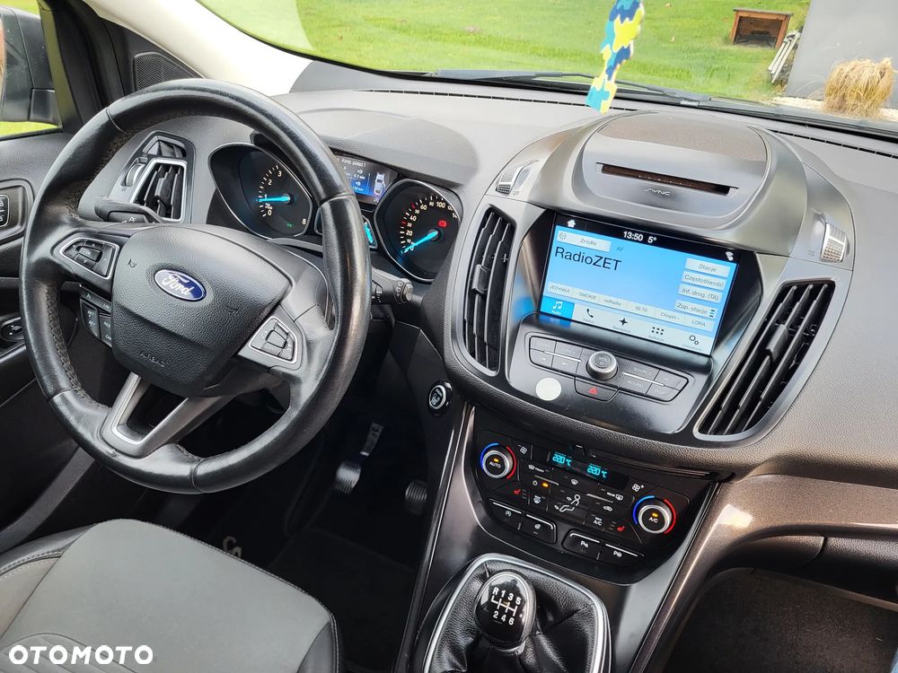Ford Kuga 1.5 EcoBoost 2x4 Individual - 13