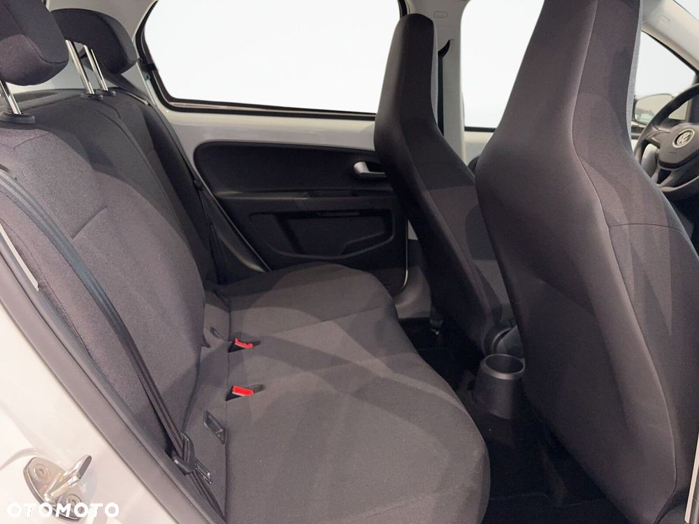 Volkswagen up! - 15