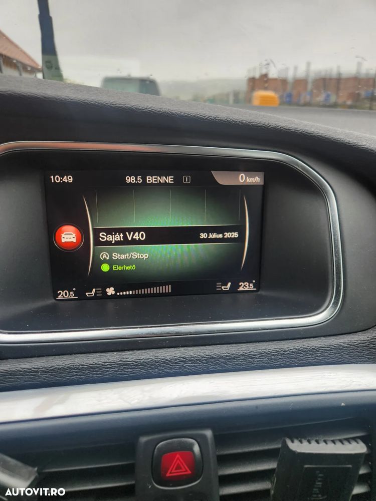 Volvo V40 D2 Aut. Momentum - 8
