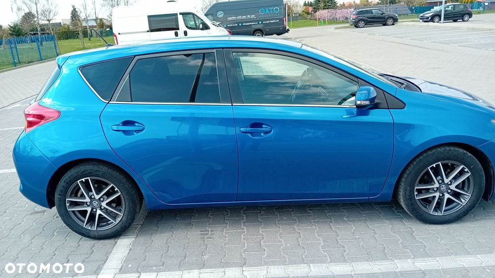 Toyota Auris 1.33 VVT-i - 4