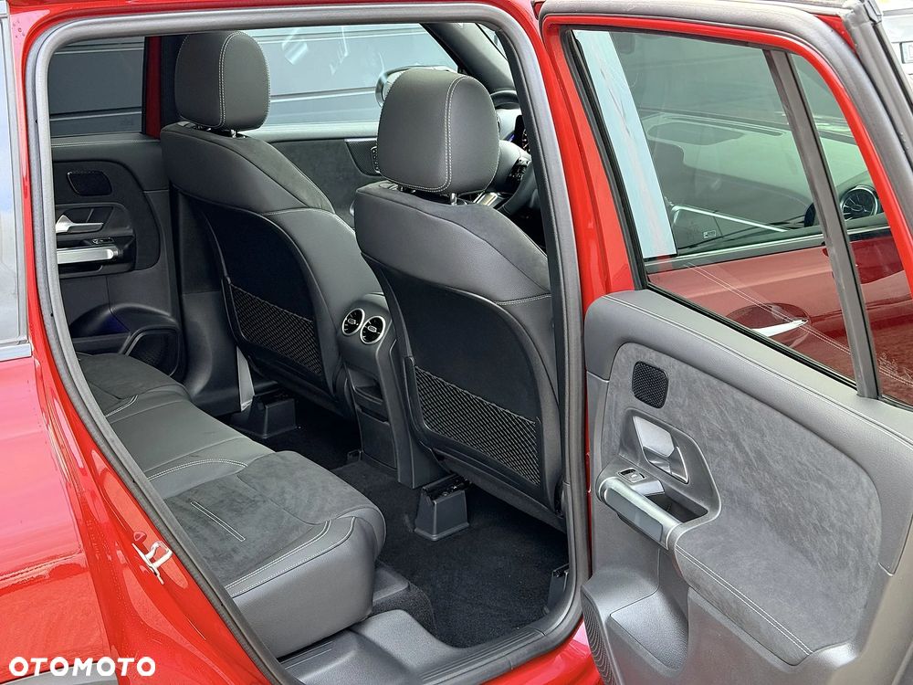 Mercedes-Benz GLB 220 mHEV 4-Matic AMG Line 8G-DCT - 23