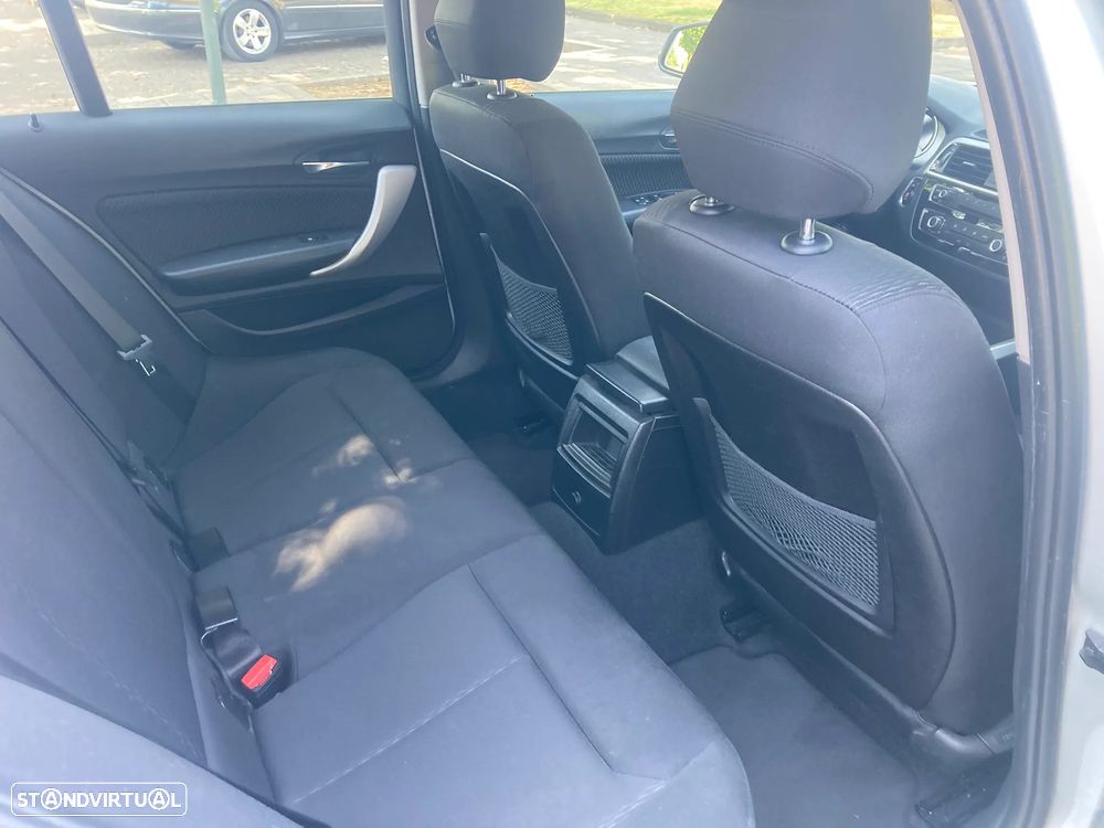 BMW 116 d EfficientDynamics - 12