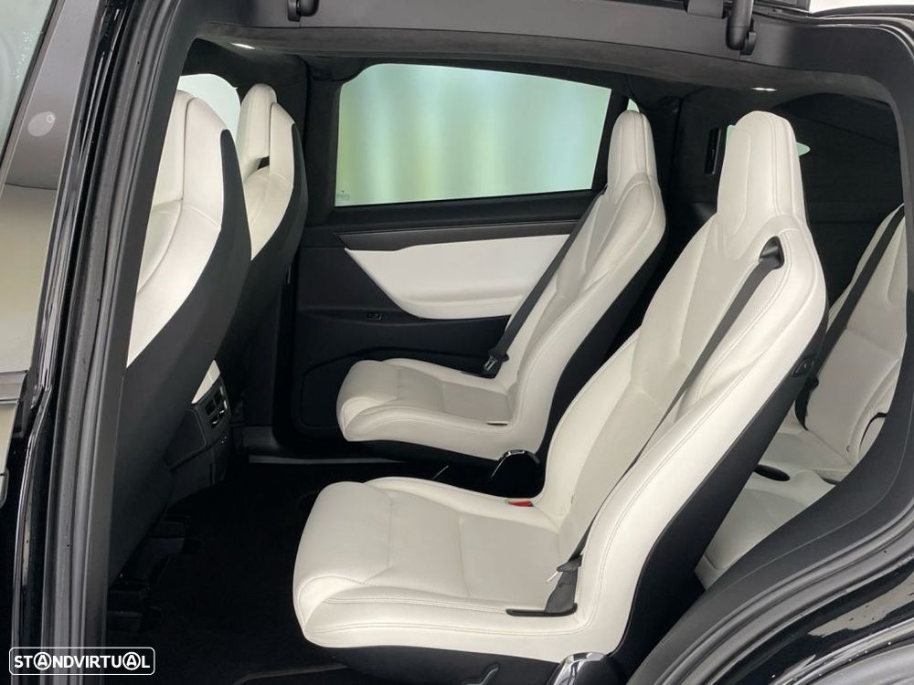 Tesla Model X P100D - 12