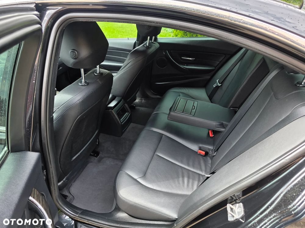 BMW Seria 3 320i Efficient Dynamics Edition Luxury Line - 10
