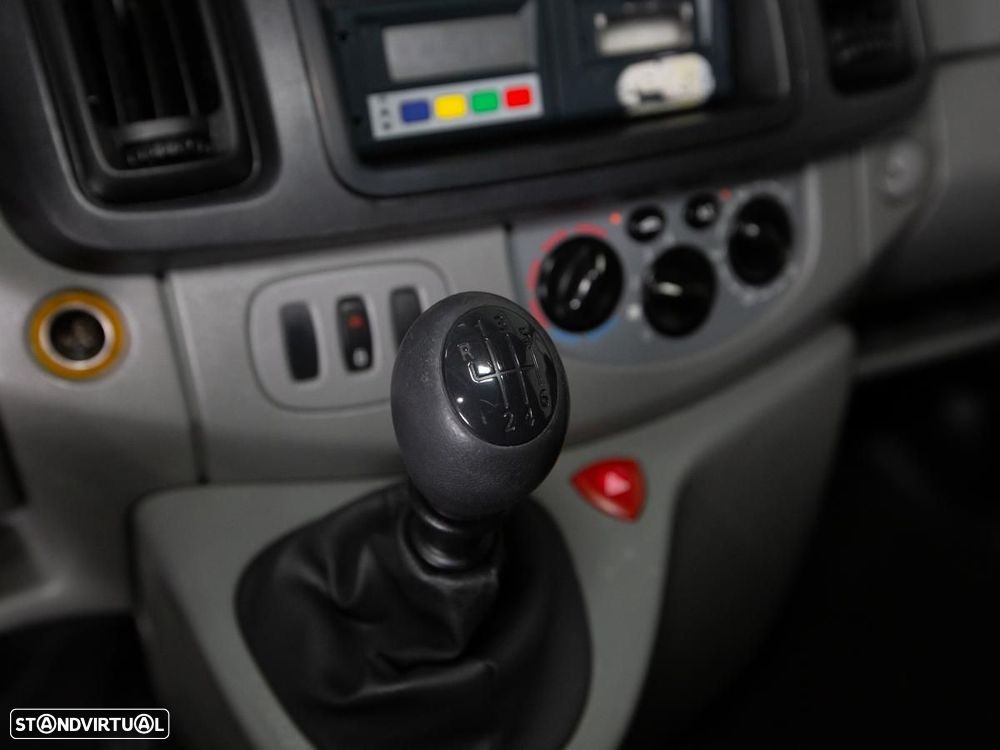 Renault Trafic 3L C/IVA C/frio L1H1 - 15